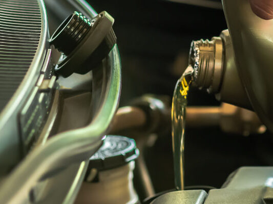 Cambio de aceite del carro - Blintech Security - Blindajes Colombia